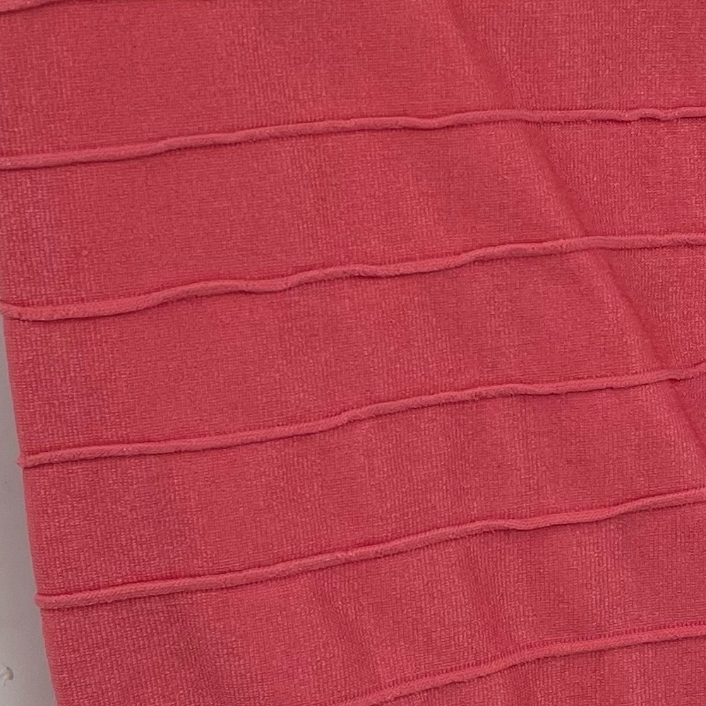 NEW! Bebe Coral Mini Skirt - Picture 3 of 9